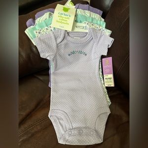 Pack of infant bodysuits, size 3mo.